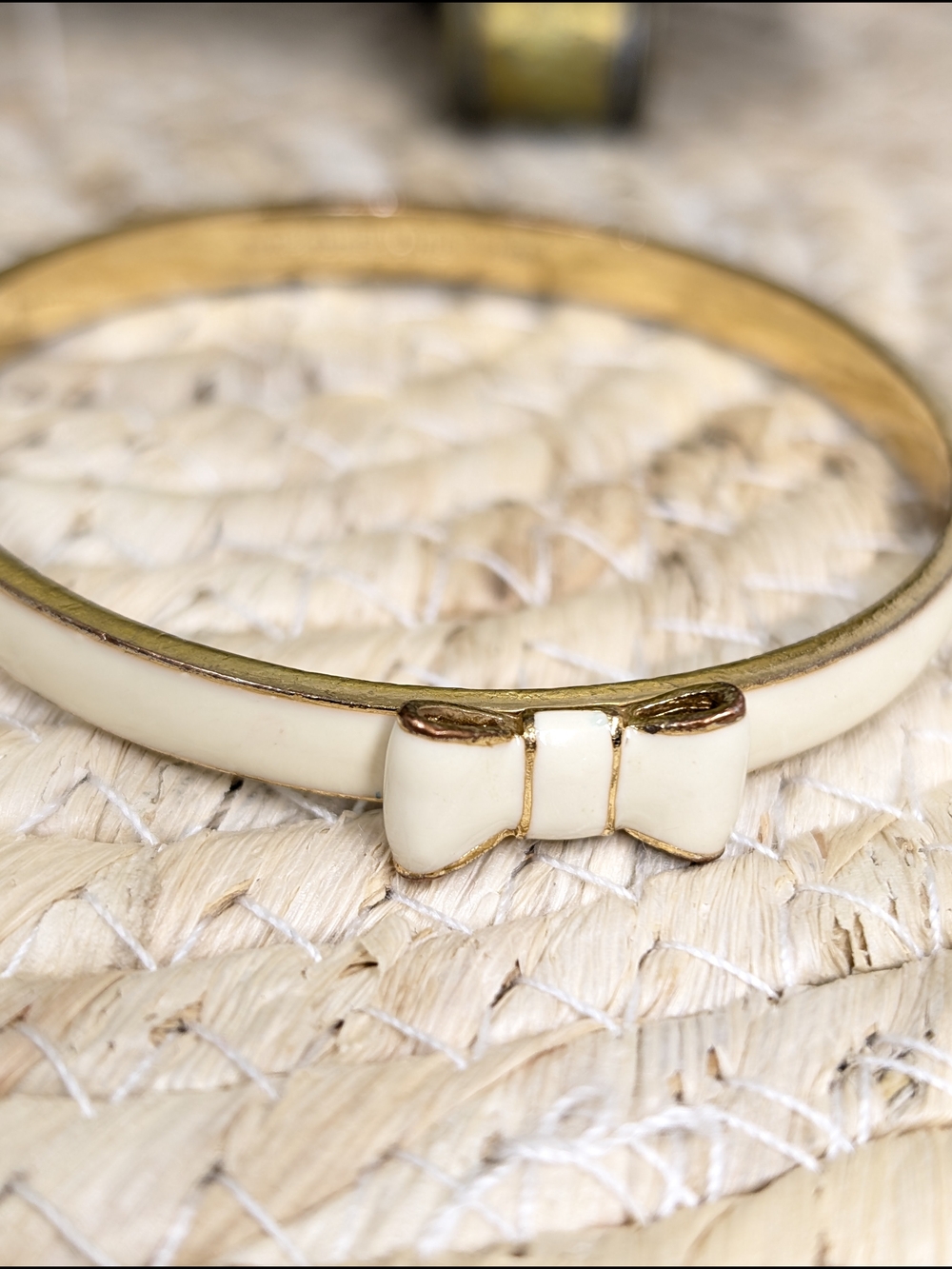 Kate Spade Cream Gold Enamel Bow Bangle Bracelet Romantic Coquettecore - Picture 8 of 13